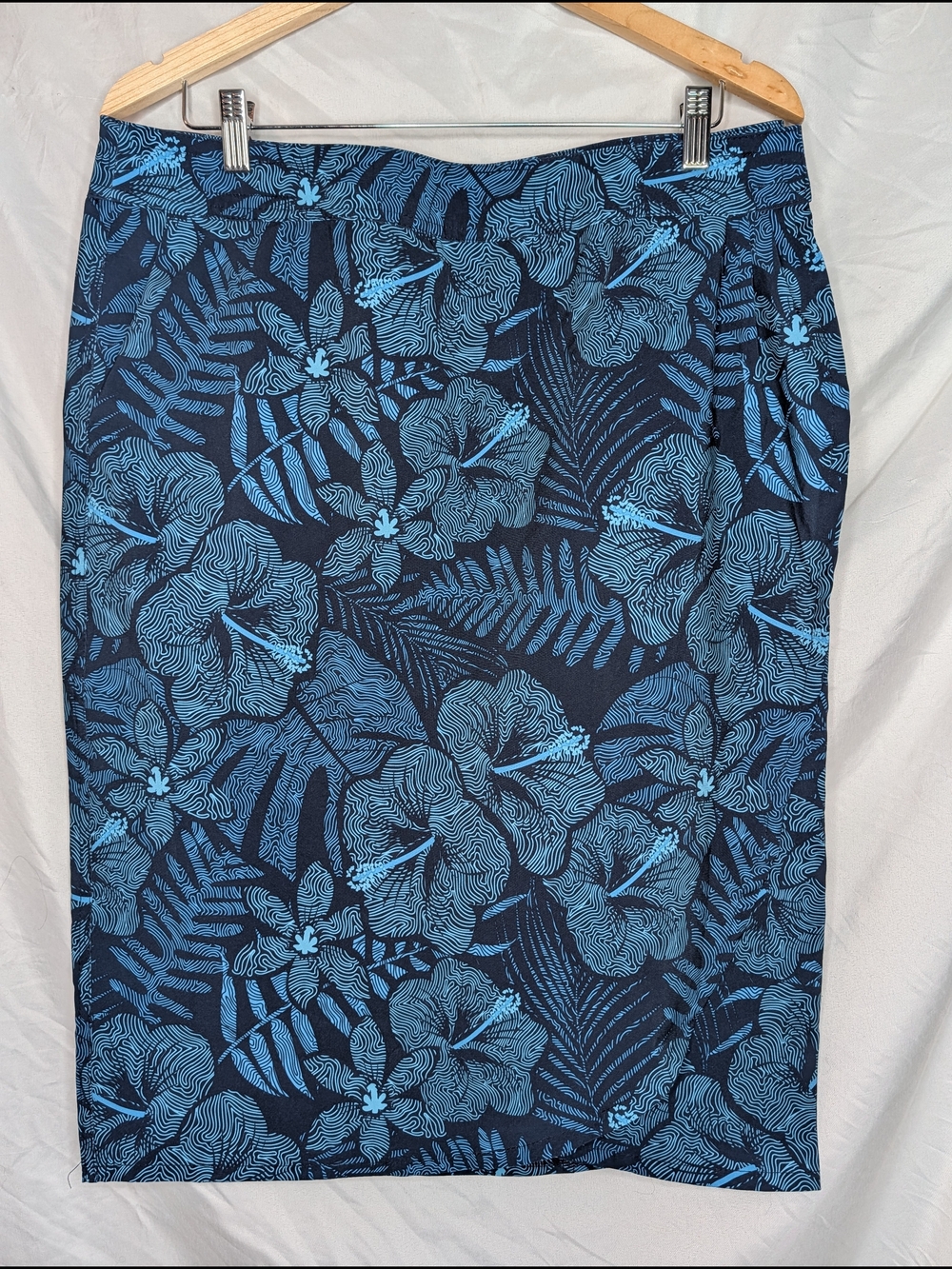 RipSkirt Blue Floral Wrap Skirt In Maui Moonlight, Large
